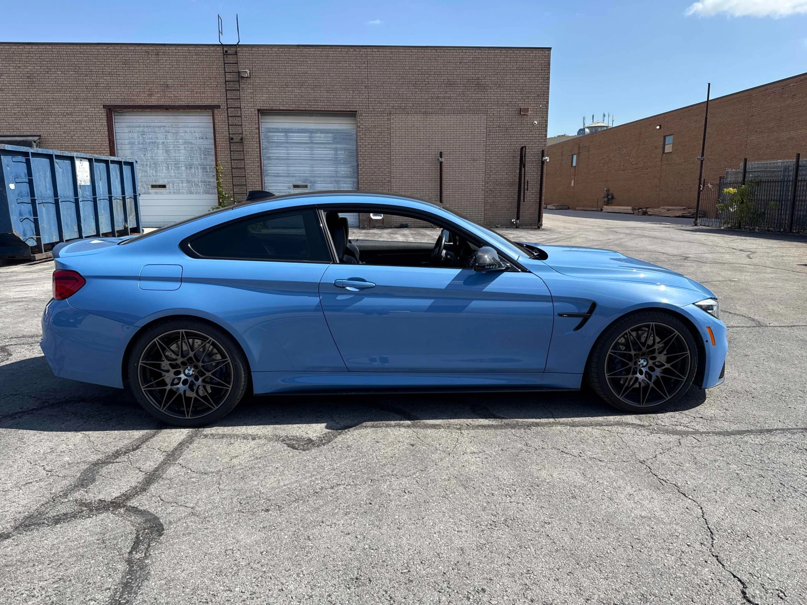 BMW M4 * Coupe * CARFAX * БЕЗ ПЪРВОНАЧАЛНА ВНОСКА, снимка 3 - Автомобили и джипове - 56065054