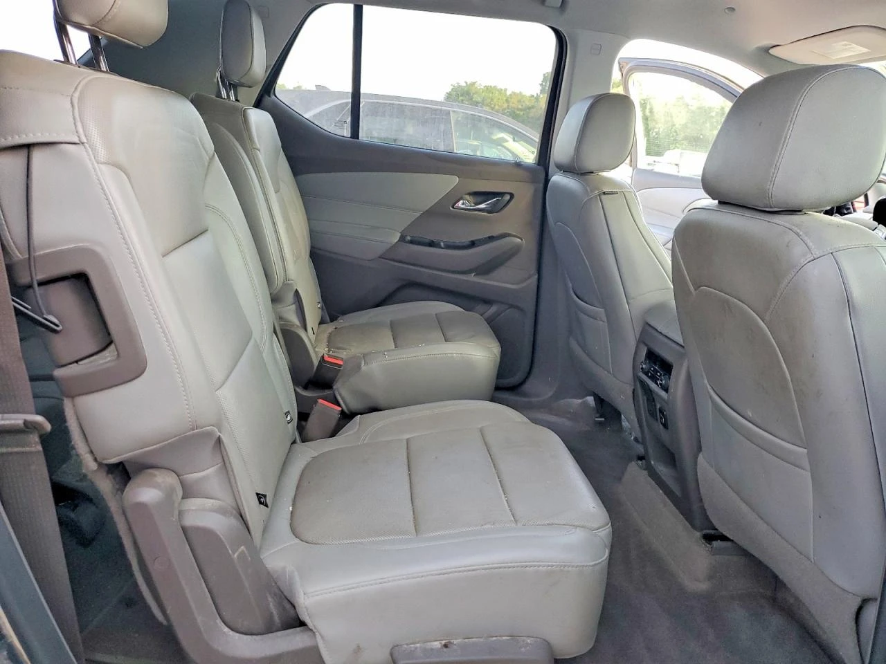 Chevrolet Traverse 3.6l Premier, снимка 11 - Автомобили и джипове - 56151574