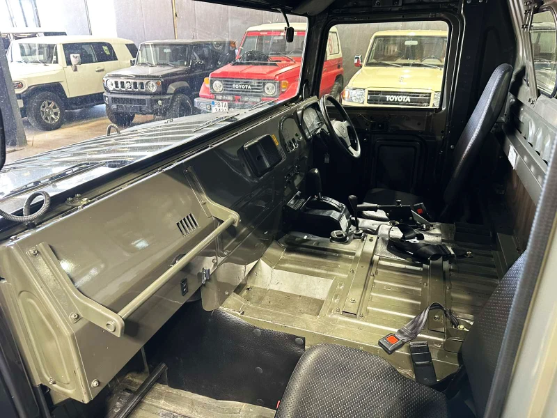 Toyota Land cruiser Megacruiser, снимка 9 - Автомобили и джипове - 50789816