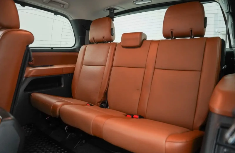 Toyota Sequoia 2018 Toyota Sequoia 4WD Platinum, снимка 14 - Автомобили и джипове - 52156011