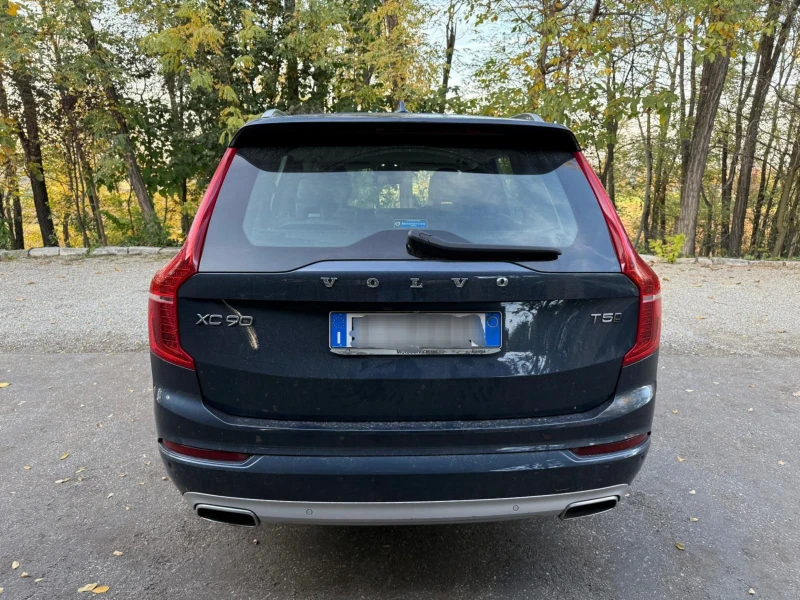 Volvo Xc90 T5, снимка 3 - Автомобили и джипове - 52645623