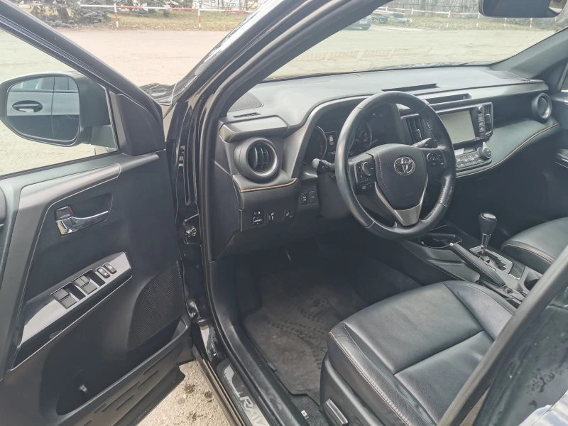 Toyota Rav4, снимка 11 - Автомобили и джипове - 52683784