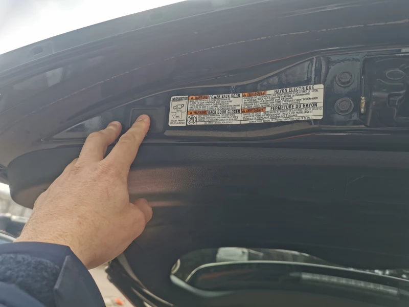 Toyota Rav4, снимка 16 - Автомобили и джипове - 52683784