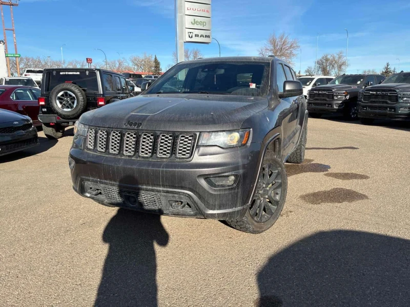 Jeep Grand cherokee Altitude / ПАНОРАМА / ПОДГРЕВ / ОТ ПРЕДСТАВИТЕЛСТВ