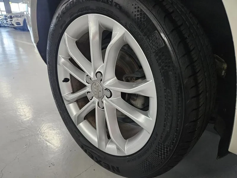 Audi Q3 2.0 TDI Quattro - САМО 30% АВАНС, снимка 14 - Автомобили и джипове - 56066424
