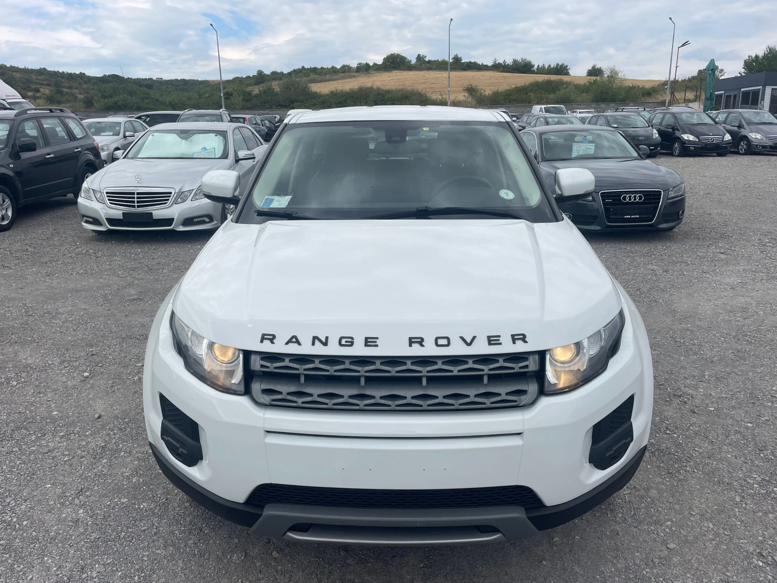 Land Rover Range Rover Evoque 2.2D 4X4 KEYLESS EURO5 - изображение 2