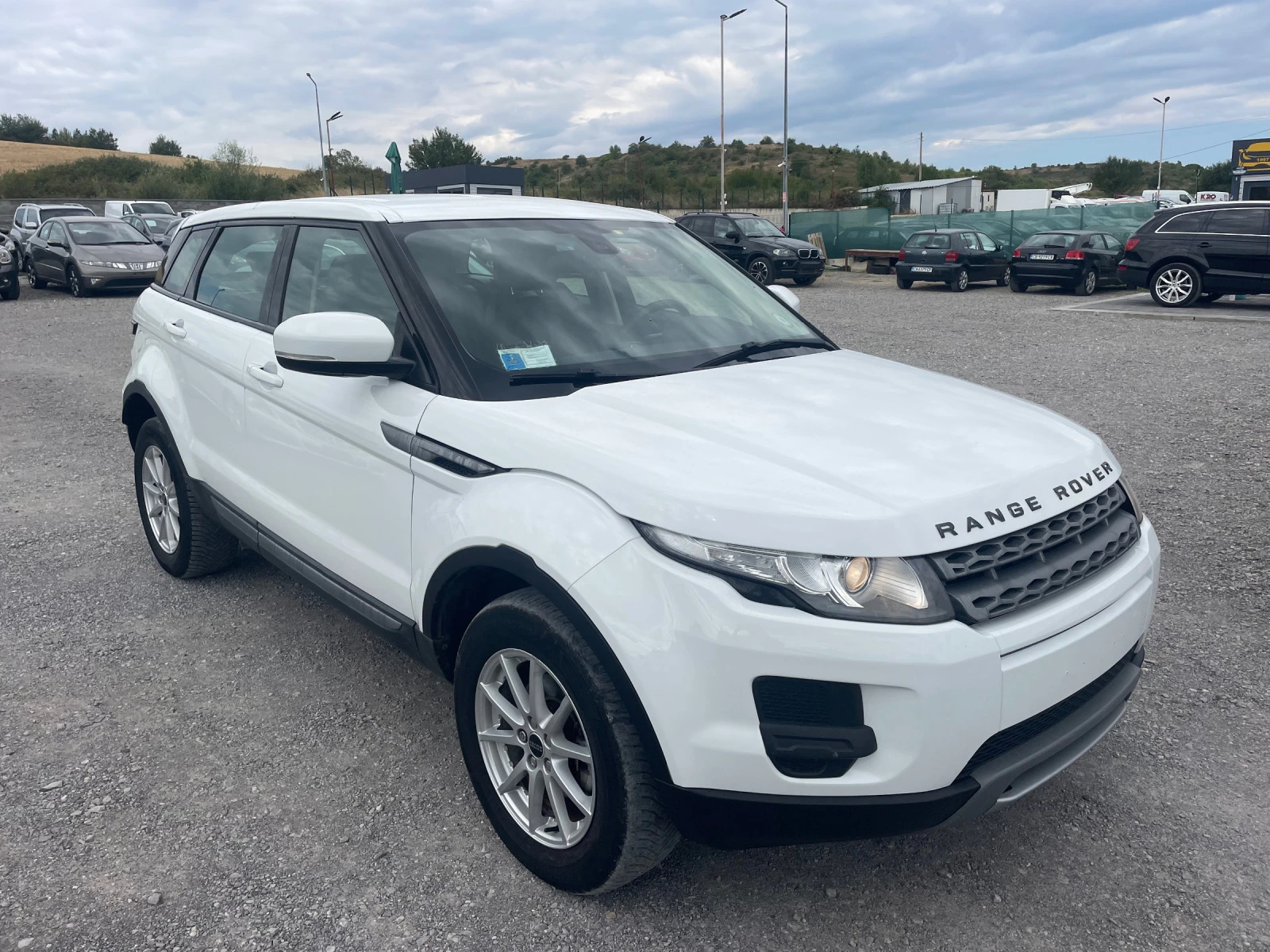 Land Rover Range Rover Evoque 2.2D 4X4 KEYLESS EURO5 - изображение 3