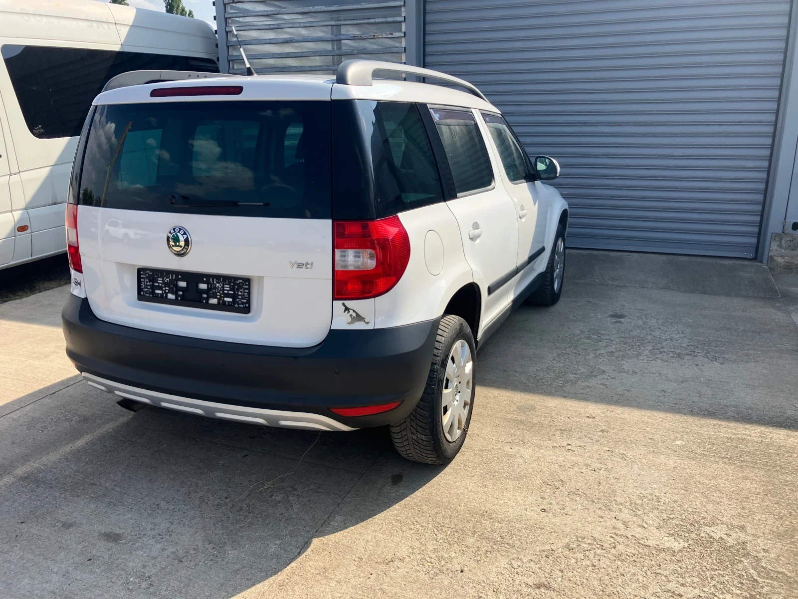 Skoda Yeti 1.2 T, снимка 10 - Автомобили и джипове - 47004256
