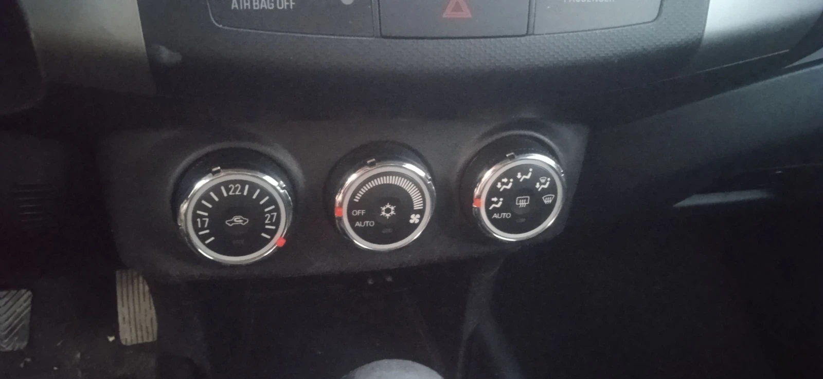 Citroen C-Crosser 2.2 хди 6ск - изображение 9