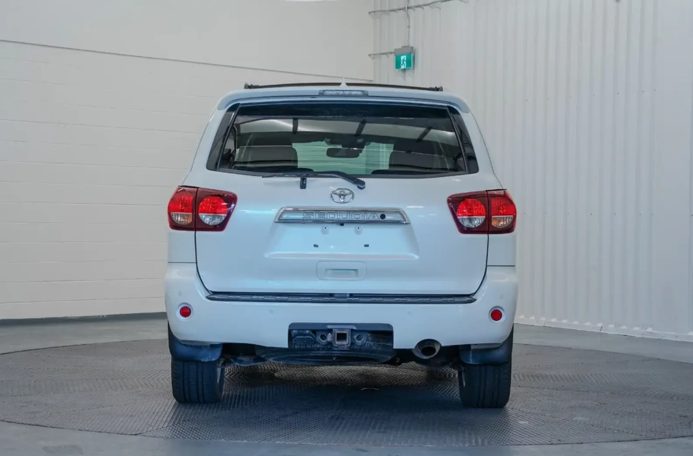 Toyota Sequoia 2018 Toyota Sequoia 4WD Platinum - изображение 5