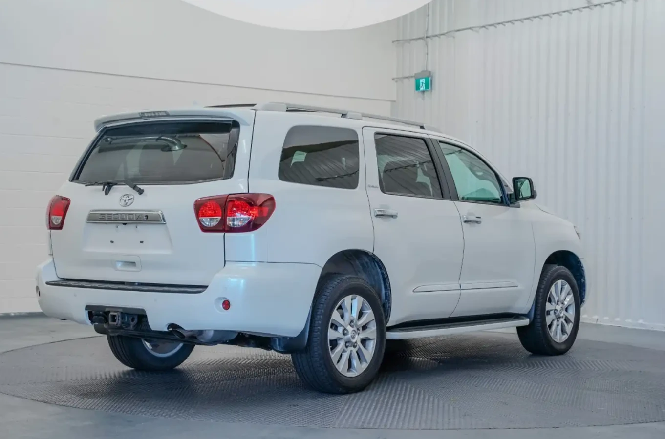 Toyota Sequoia 2018 Toyota Sequoia 4WD Platinum - изображение 6