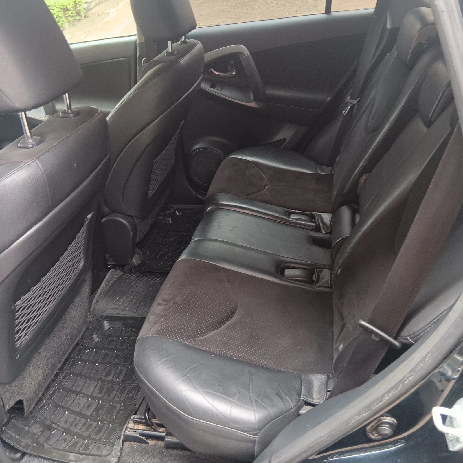 Toyota Rav4, снимка 8 - Автомобили и джипове - 53959317