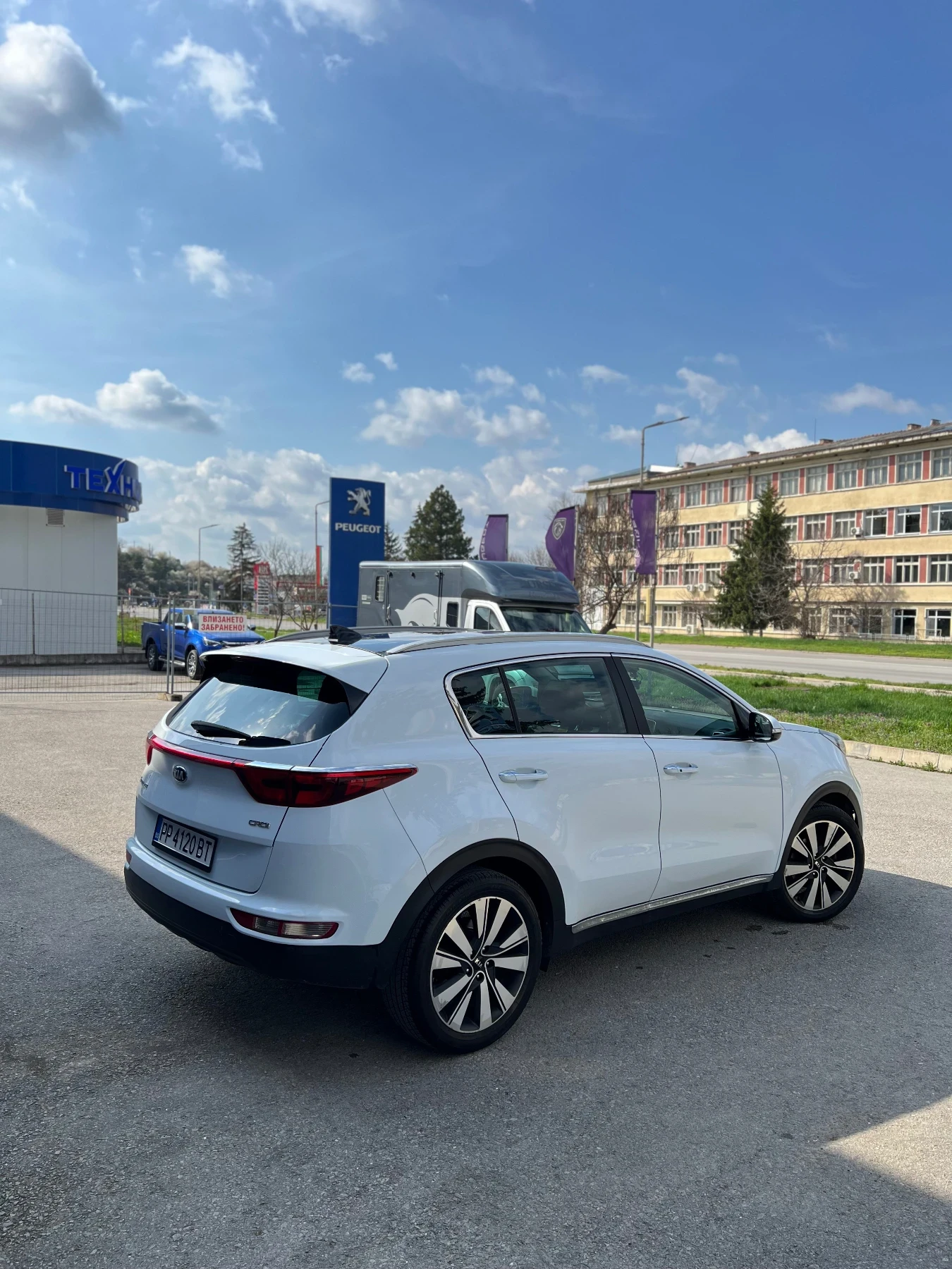 Kia Sportage 2.0 136 2WD, снимка 3 - Автомобили и джипове - 54099201