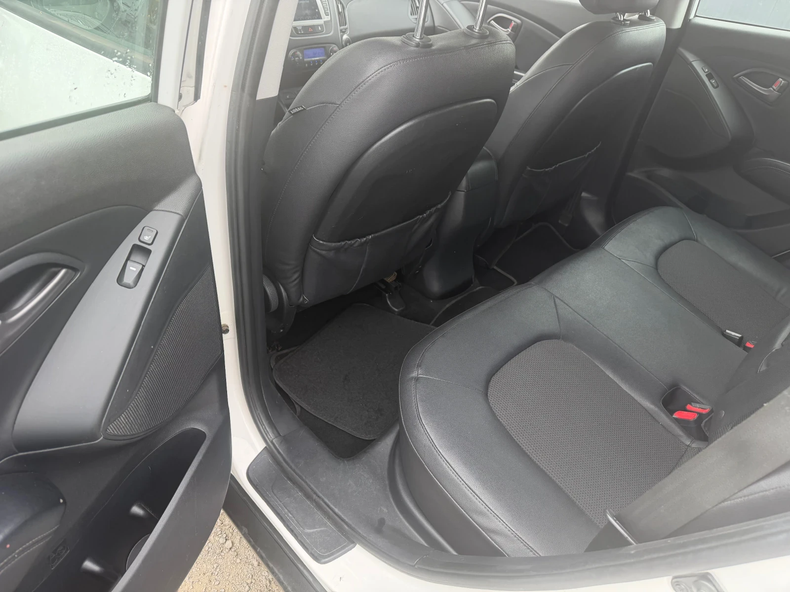 Hyundai IX35 1, 7 diz face, снимка 11 - Автомобили и джипове - 54477849
