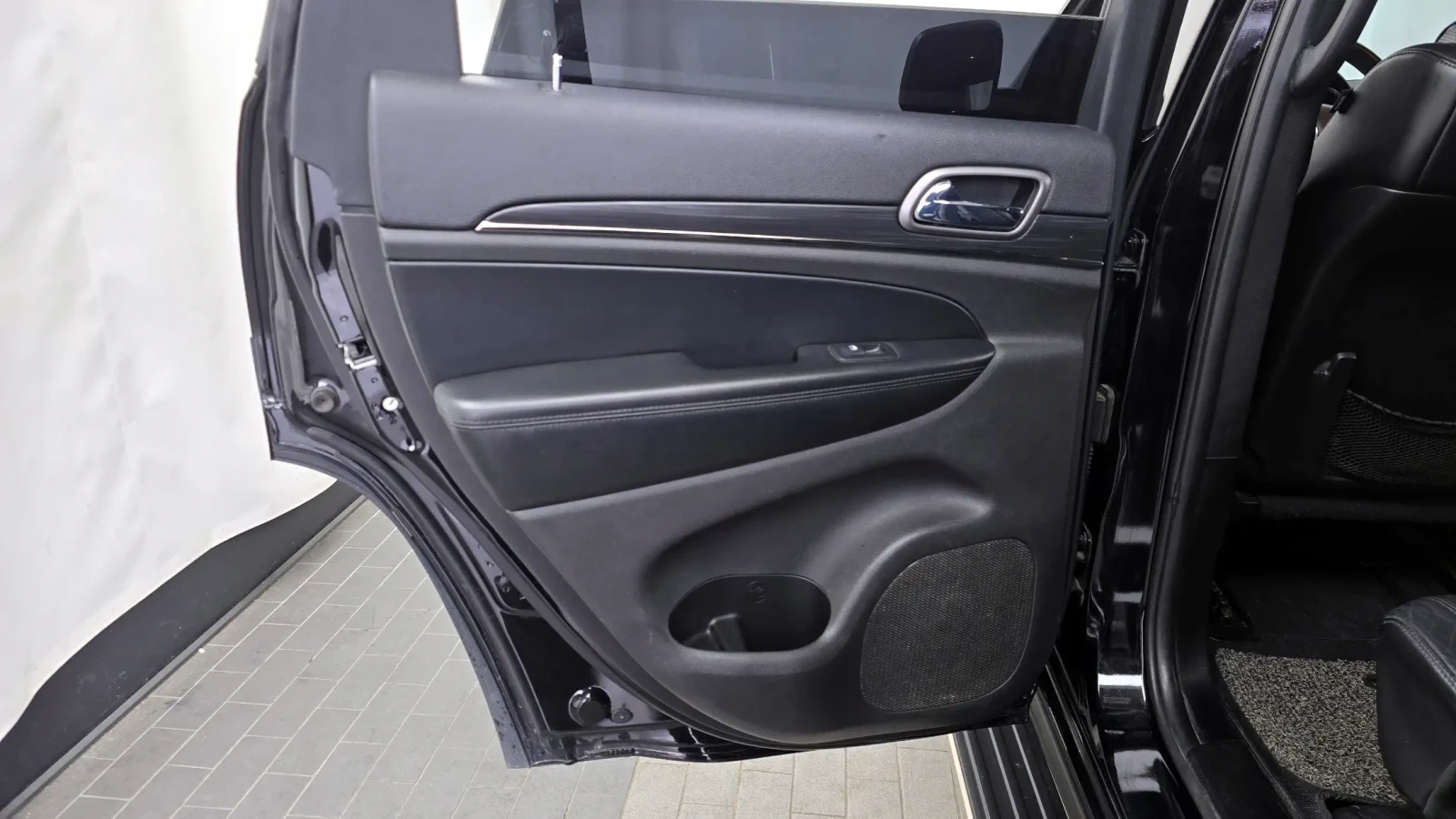 Jeep Grand cherokee limited X 3.6, снимка 12 - Автомобили и джипове - 54494150