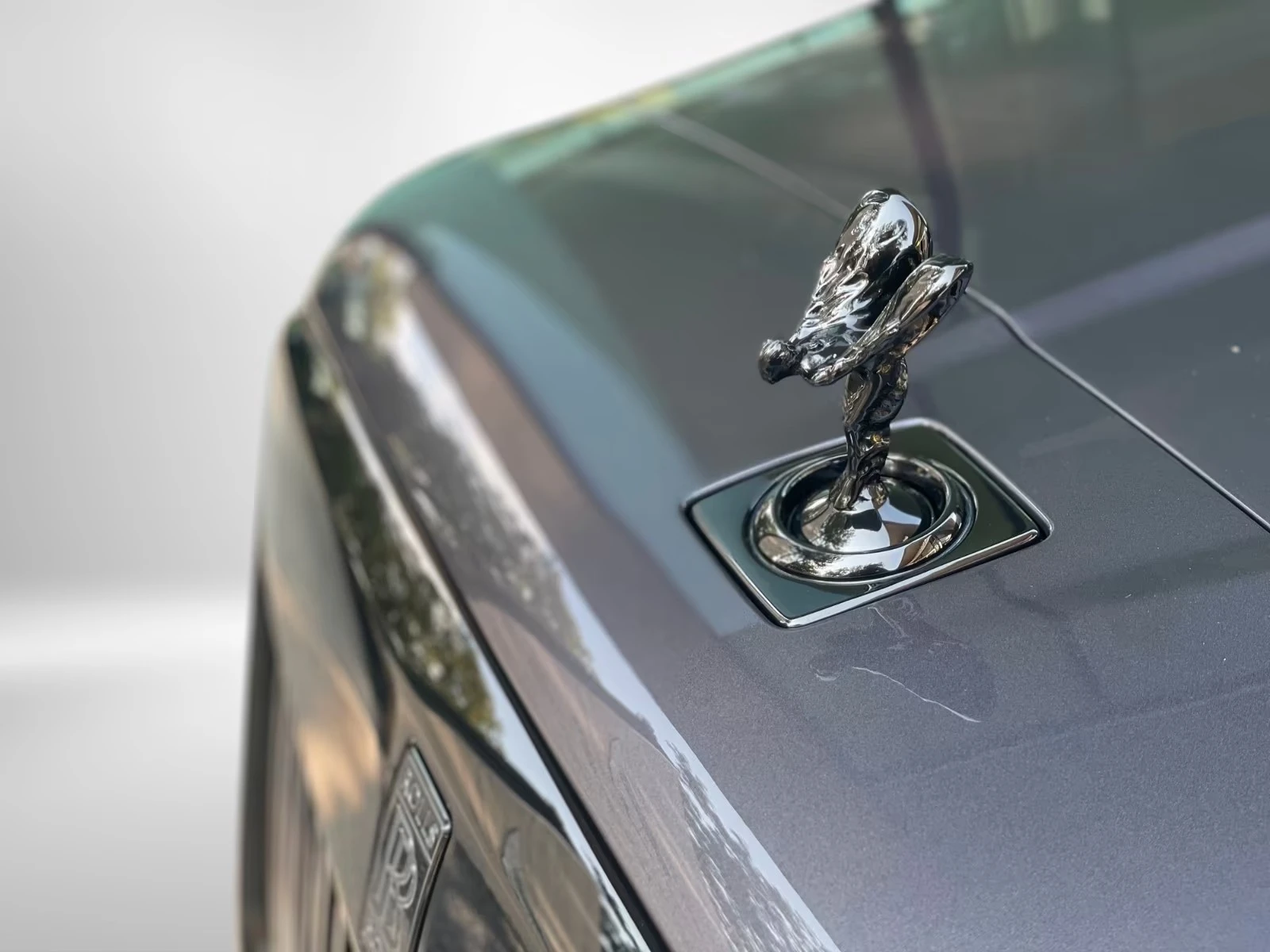 Rolls-Royce Cullinan Black Badge Shooting Star Bespoke, снимка 5 - Автомобили и джипове - 54667900