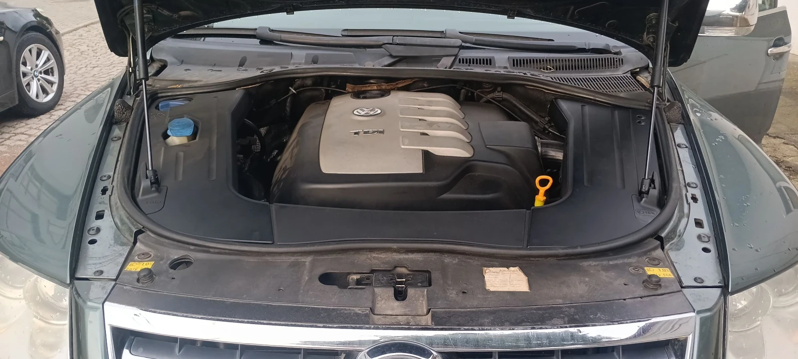 VW Touareg, снимка 12 - Автомобили и джипове - 54810335