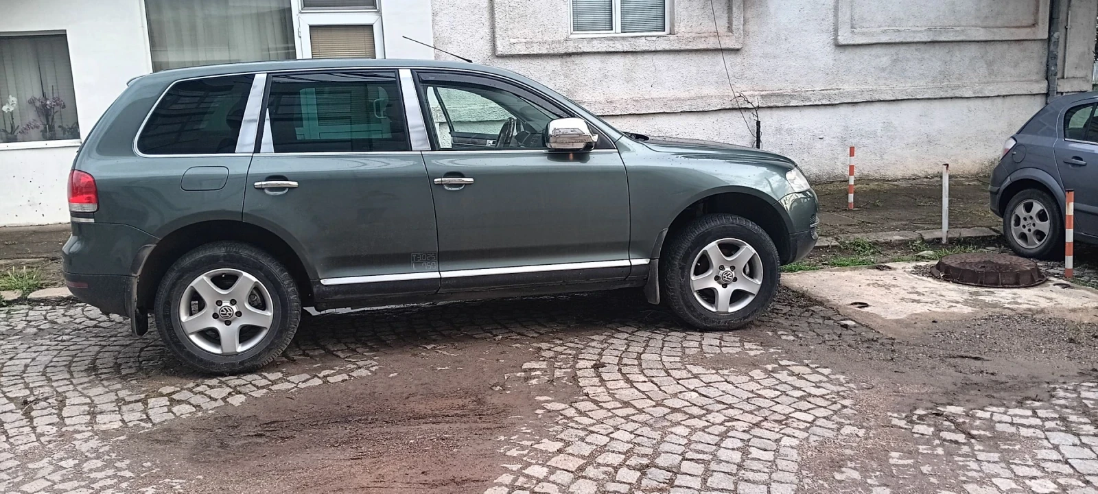 VW Touareg, снимка 3 - Автомобили и джипове - 54810335