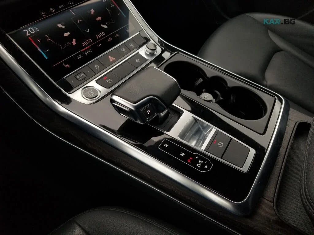 Audi Q7 * Komfort* * HeadUp* AвтоКредит* (ЦЕНА ДО БГ), снимка 15 - Автомобили и джипове - 55298752