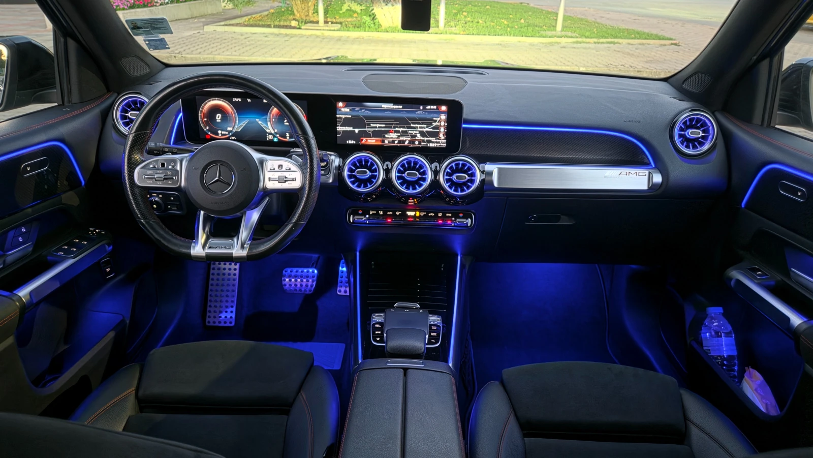 Mercedes-Benz GLB 200 CDI 4Matic AMG Keyless-go Ambient Camera , снимка 11 - Автомобили и джипове - 55965631