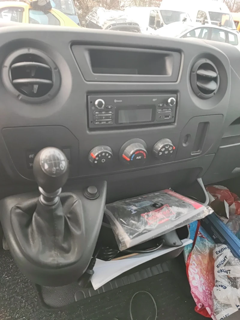 Renault Master 2.3tdci/150/6скор.Нов-внос Италия, снимка 10 - Бусове и автобуси - 52727263