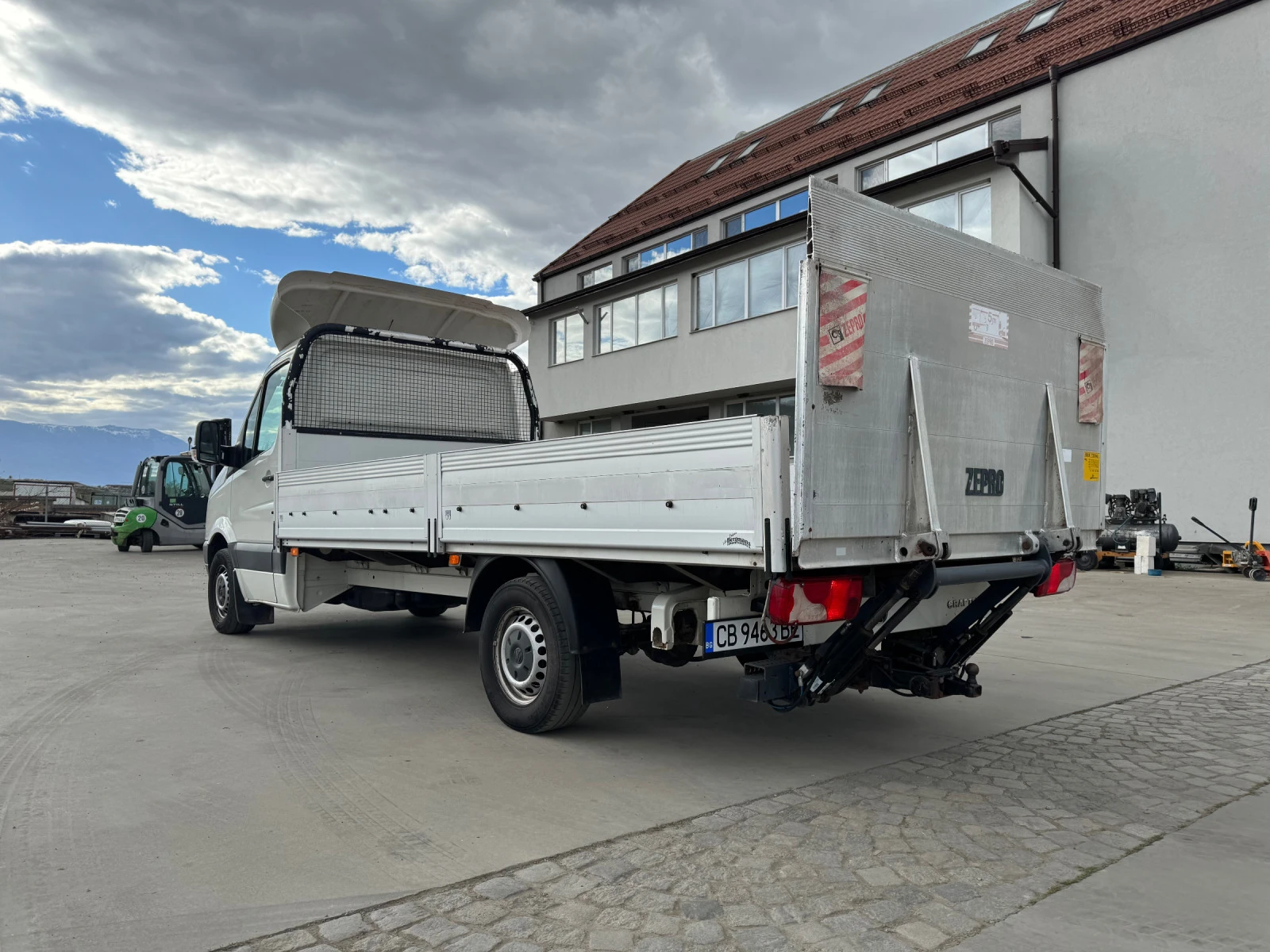 VW Crafter 35 Падащ Борд - изображение 4