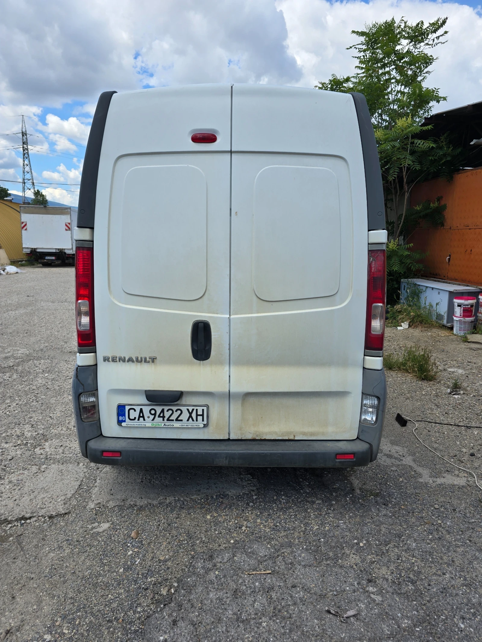 Renault Trafic, снимка 4 - Бусове и автобуси - 54948457