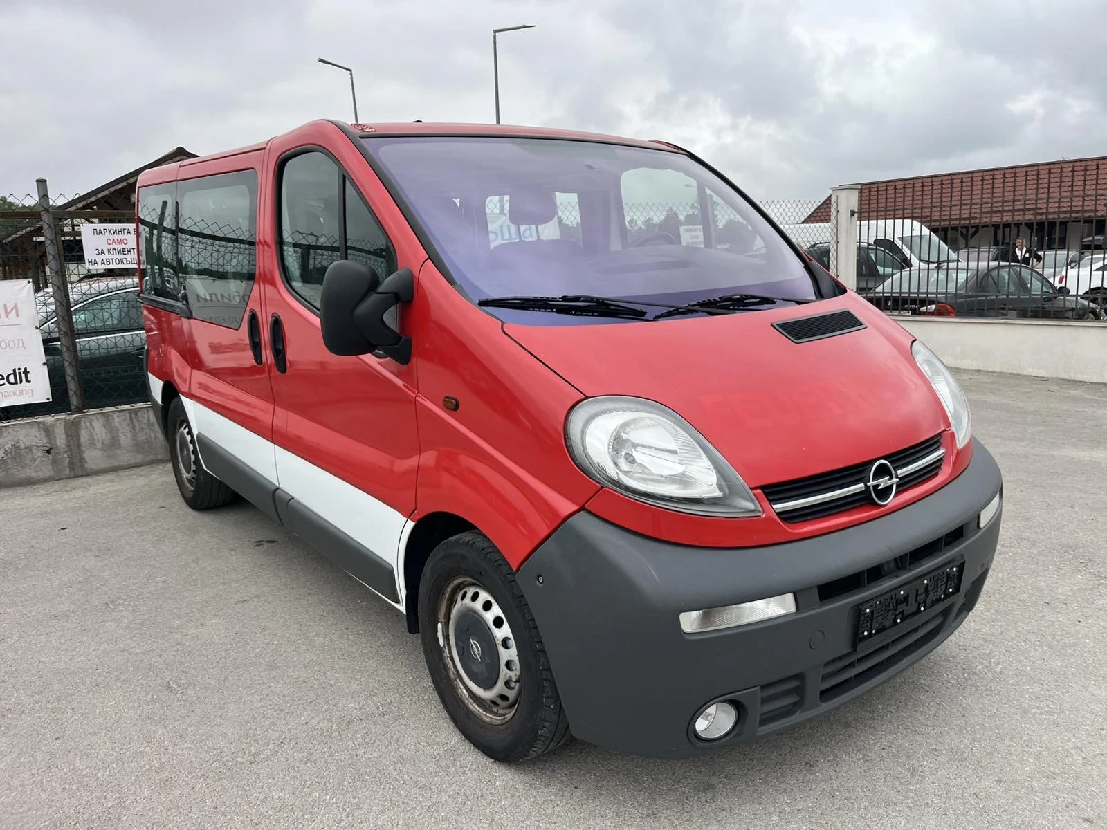 Opel Vivaro FACE 1.9СDТI  EURO 4 6 СКОРОСТИ 9 МЕСТА КЛИМАТИК , снимка 3 - Бусове и автобуси - 55848948