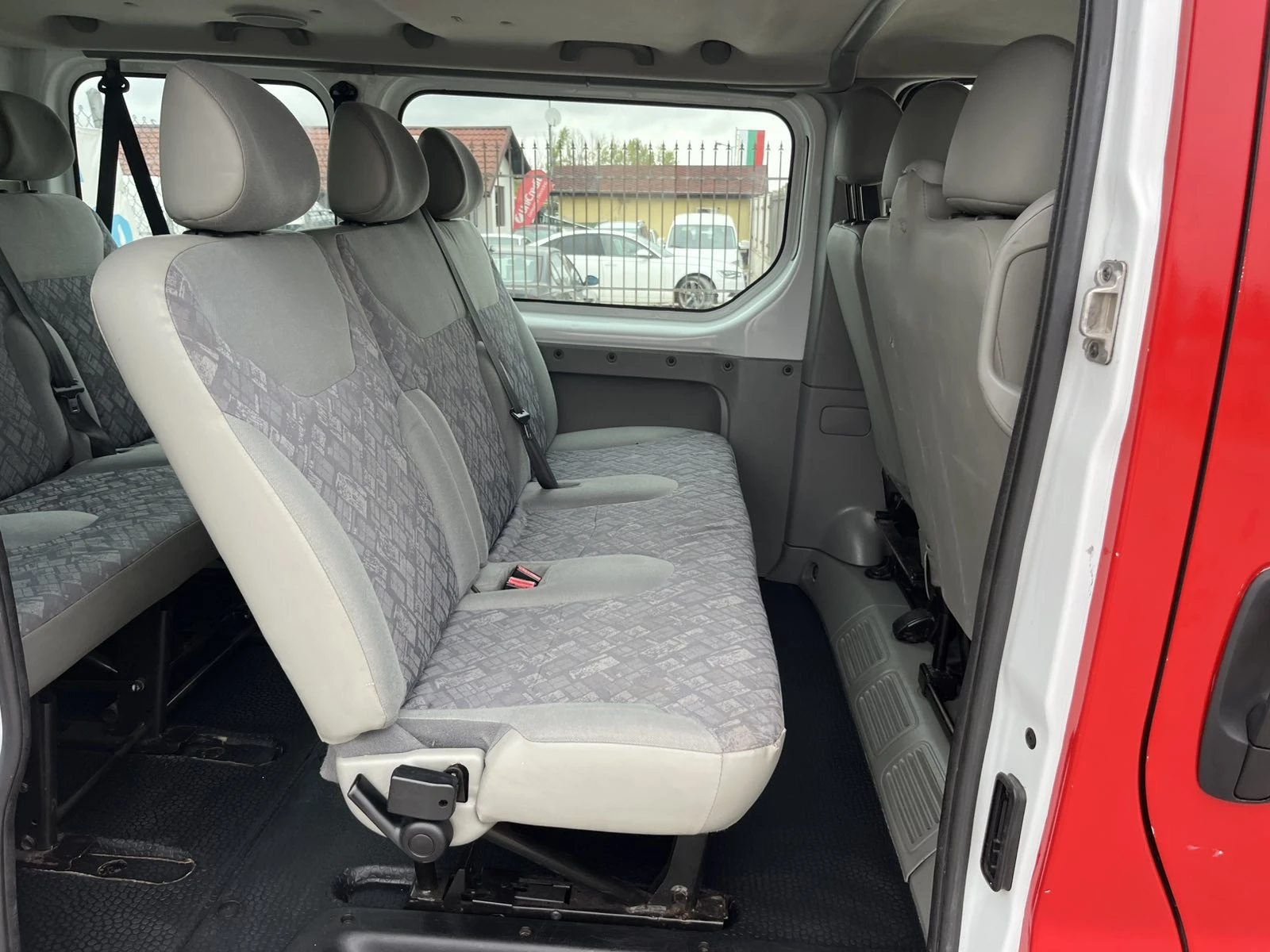 Opel Vivaro FACE 1.9СDТI  EURO 4 6 СКОРОСТИ 9 МЕСТА КЛИМАТИК , снимка 9 - Бусове и автобуси - 55848948
