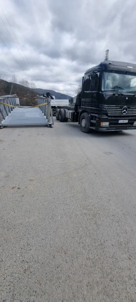     Mercedes-Benz Actros 2543