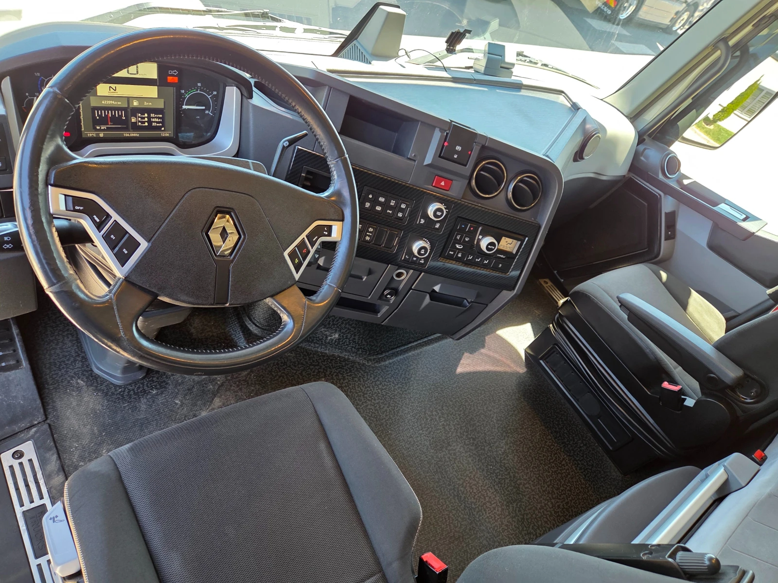 Renault T Стандартен - изображение 6