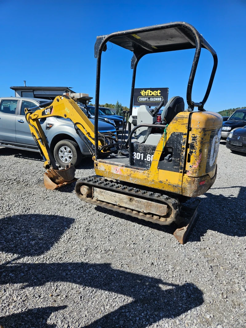 Багер Cat 301.6C, снимка 8 - Индустриална техника - 47398858