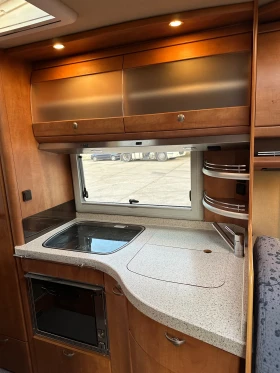 Кемпер Carthago E-Line 2.8 Jtd, снимка 17