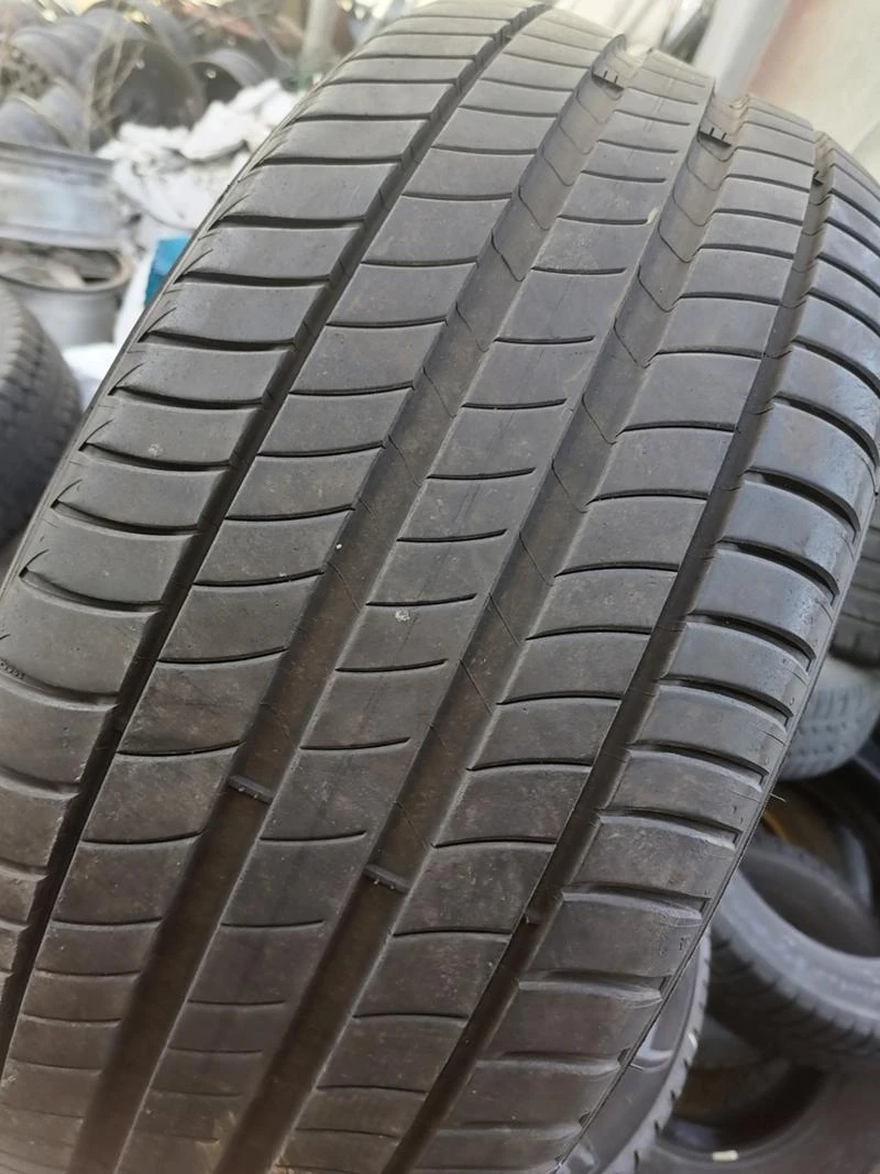 Гуми Летни 245/45R18, снимка 2 - Гуми и джанти - 31528433