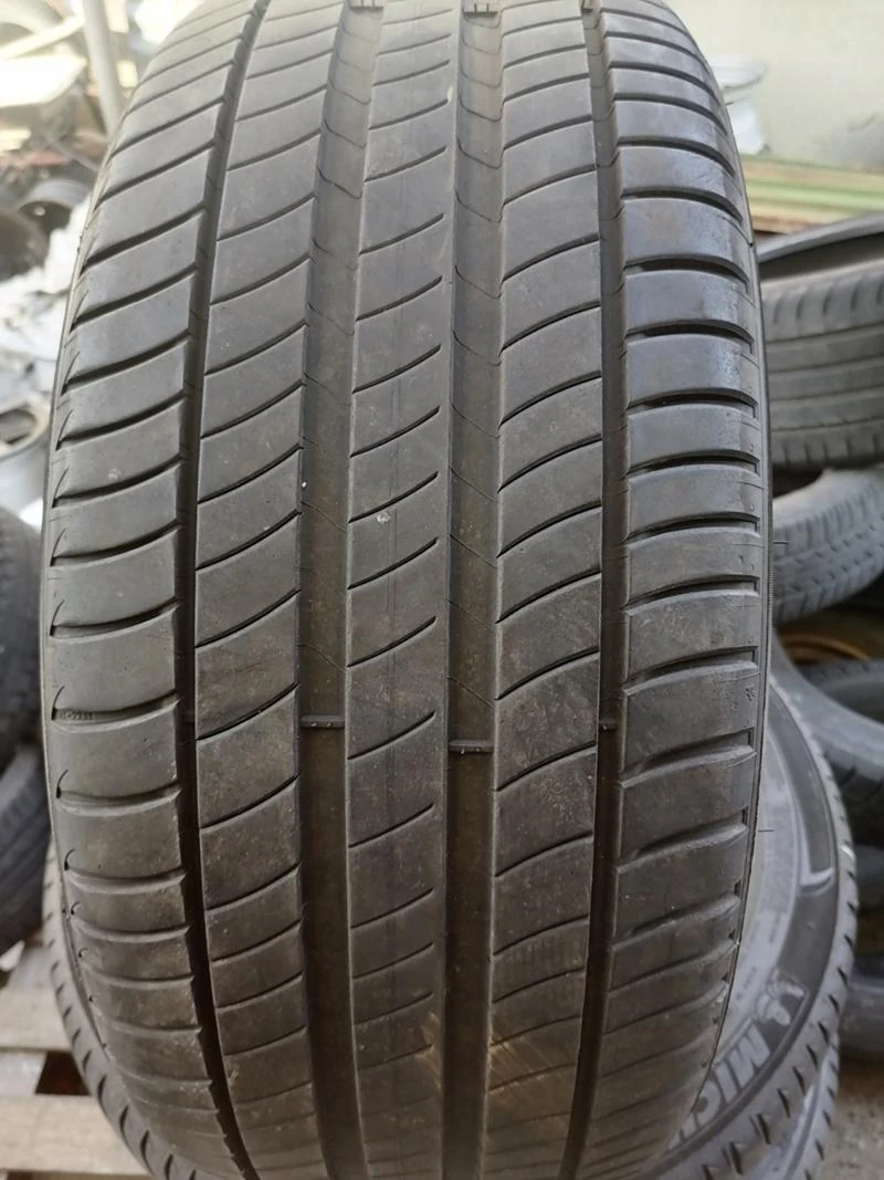 Гуми Летни 245/45R18, снимка 1 - Гуми и джанти - 31528433