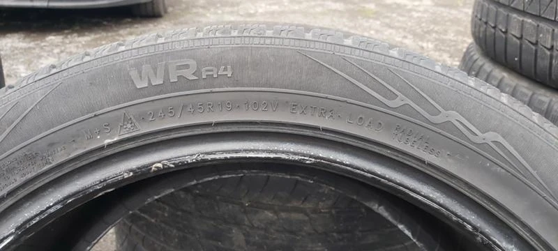 Гуми Зимни 245/45R19, снимка 7 - Гуми и джанти - 33172029