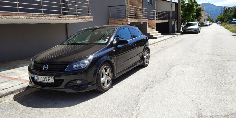 Opel Astra, снимка 1 - Автомобили и джипове - 45546855