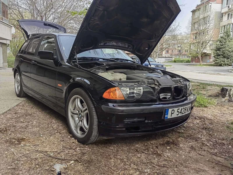 BMW 320 320, снимка 1 - Автомобили и джипове - 48739382