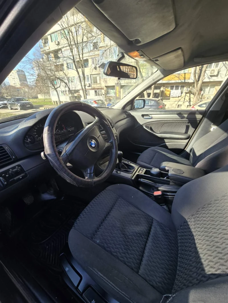 BMW 320 320, снимка 4 - Автомобили и джипове - 48739382