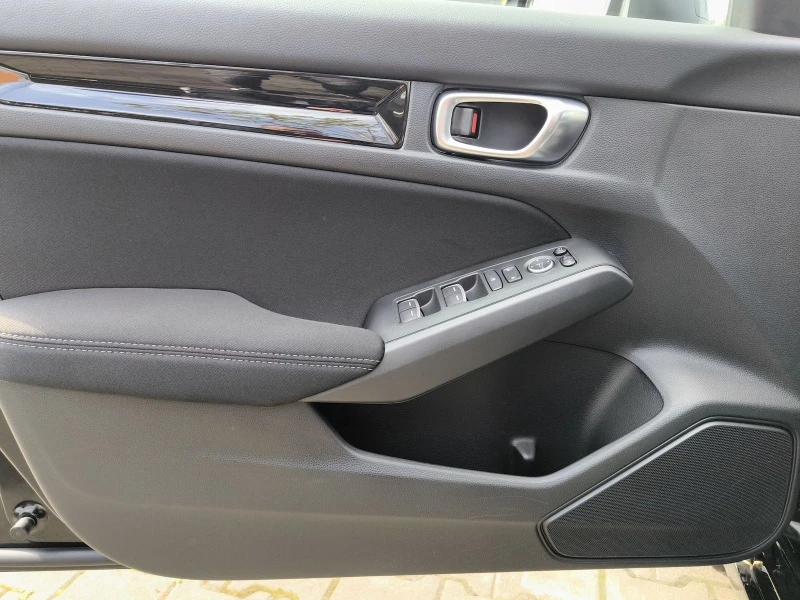 Honda Civic HEV* HYBRID* ELEGANCE* NAVI* CAM* DISTR* , снимка 5 - Автомобили и джипове - 50189740