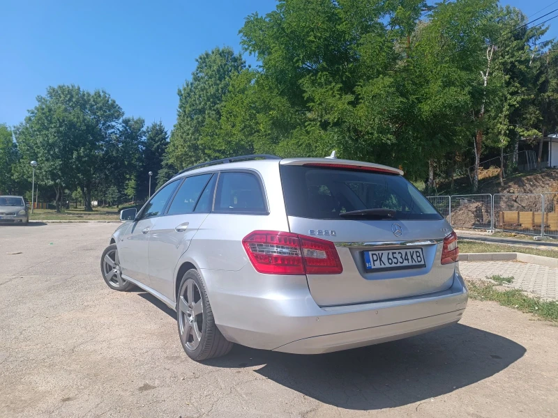 Mercedes-Benz E 220 CDI Обслужен, снимка 5 - Автомобили и джипове - 51538926