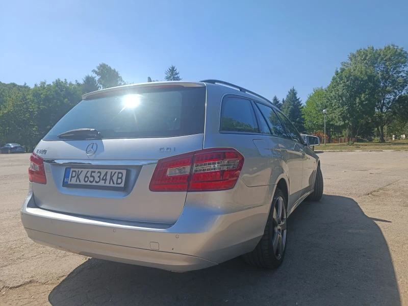 Mercedes-Benz E 220 CDI Обслужен, снимка 6 - Автомобили и джипове - 51538926