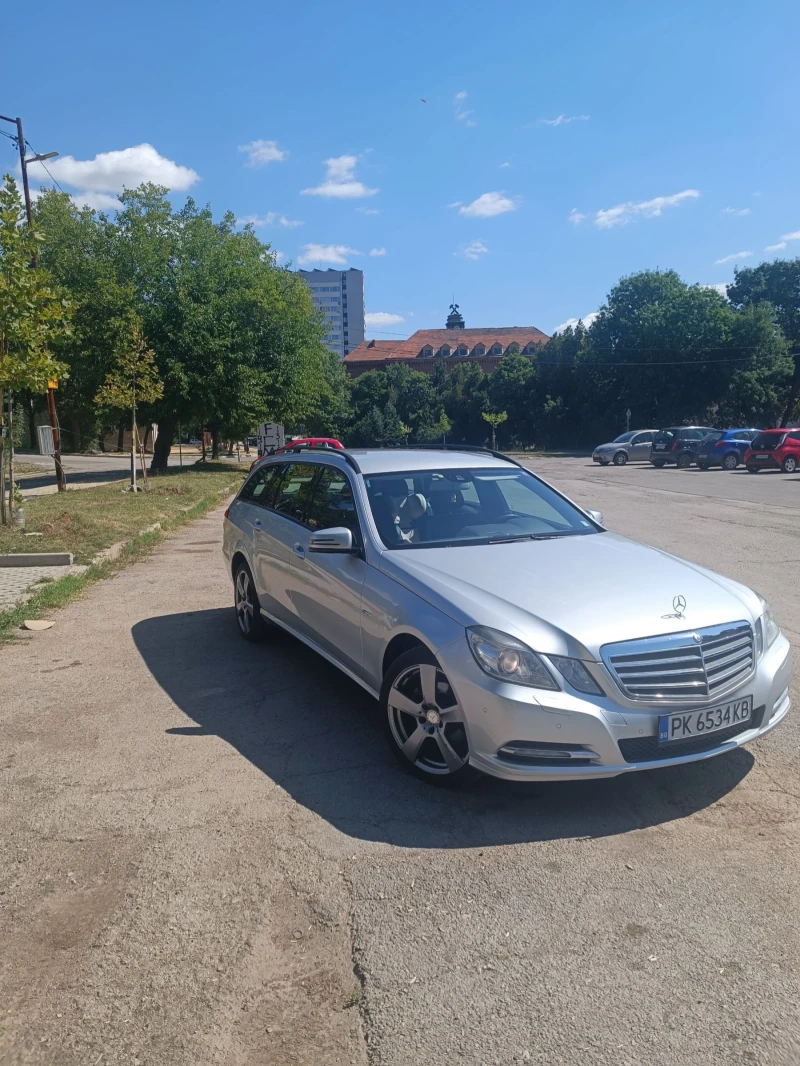Mercedes-Benz E 220 CDI Обслужен, снимка 2 - Автомобили и джипове - 51538926