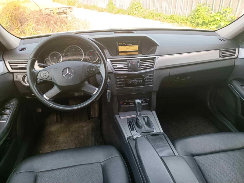 Mercedes-Benz E 220 CDI Обслужен, снимка 8 - Автомобили и джипове - 51538926