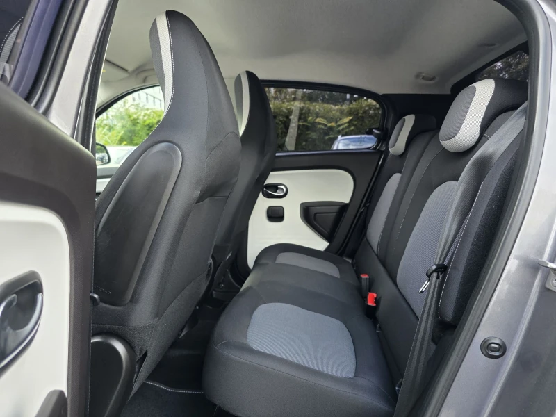 Renault Twingo 27.12.2022г. 28225км.гаранция, снимка 10 - Автомобили и джипове - 51883656