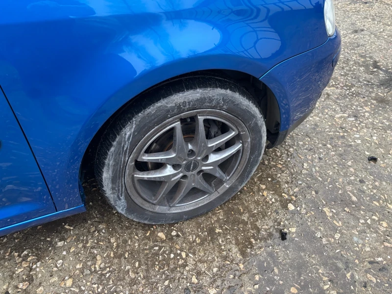 VW Touran 2.0 TDI 140 ps, снимка 5 - Автомобили и джипове - 52716743