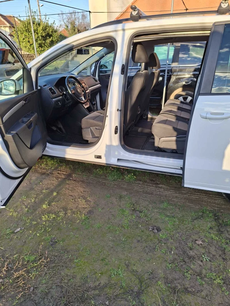 VW Sharan 2.0TDI, снимка 9 - Автомобили и джипове - 52815445
