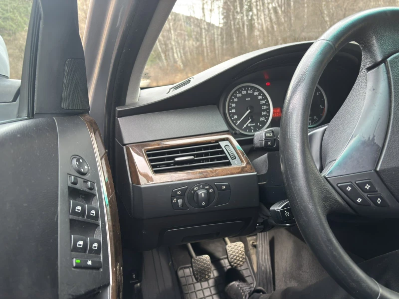 BMW 530 530xd, снимка 14 - Автомобили и джипове - 53419355