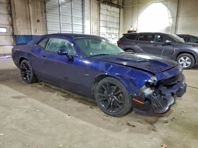 Dodge Challenger R/T, снимка 4 - Автомобили и джипове - 53554558