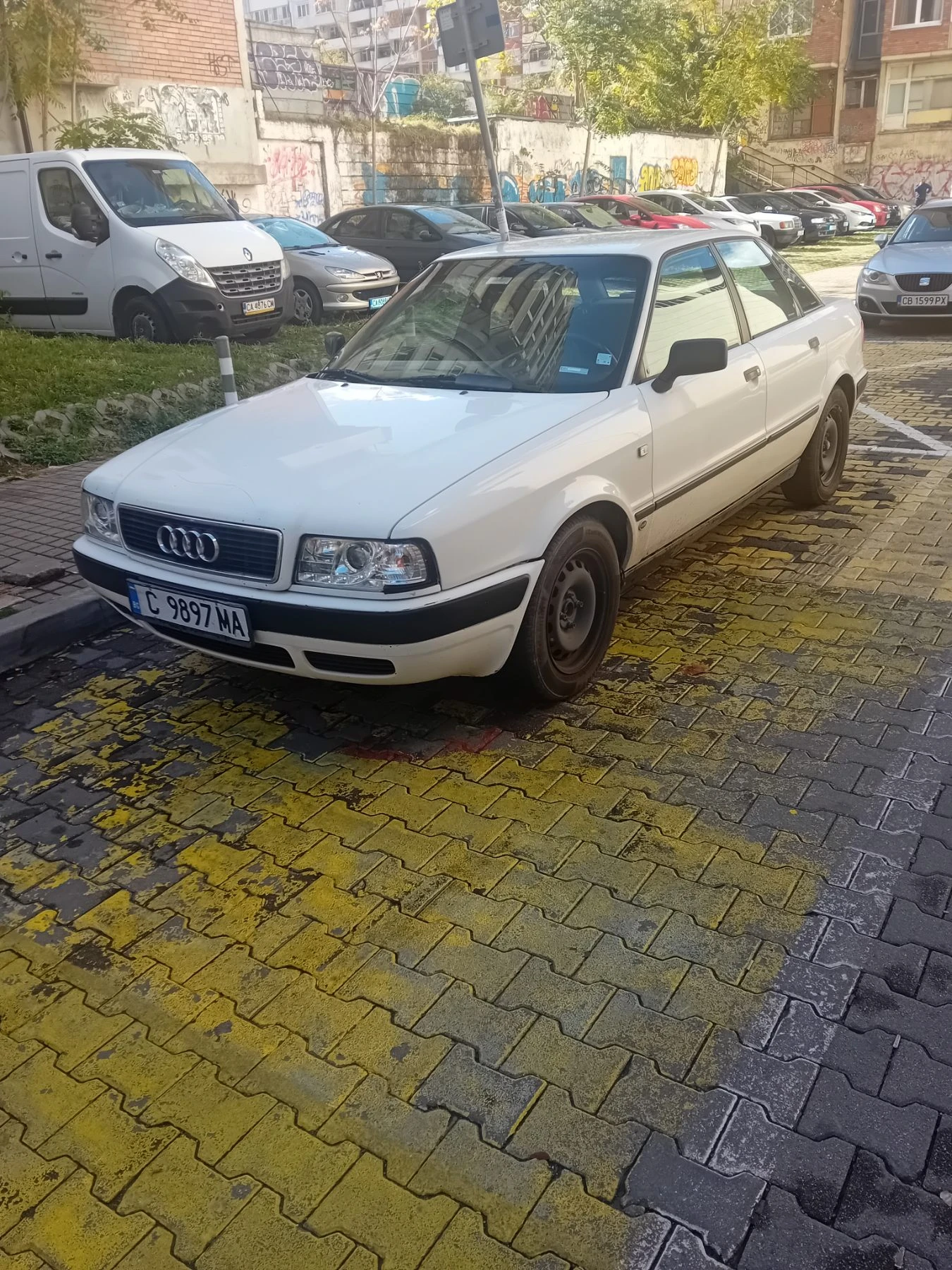 Audi 80 2.0E + Газ - изображение 3